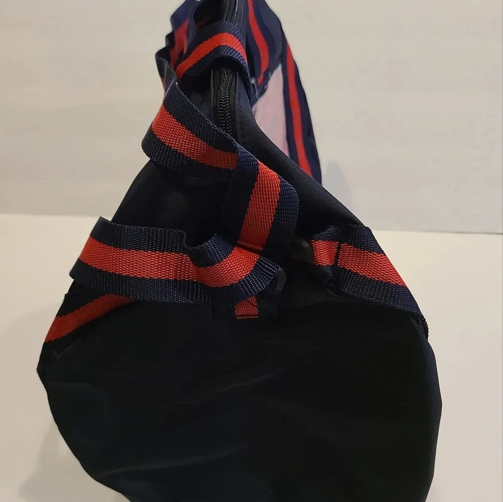 Nwt Perry Ellis Weekender duffle bag blue and red
